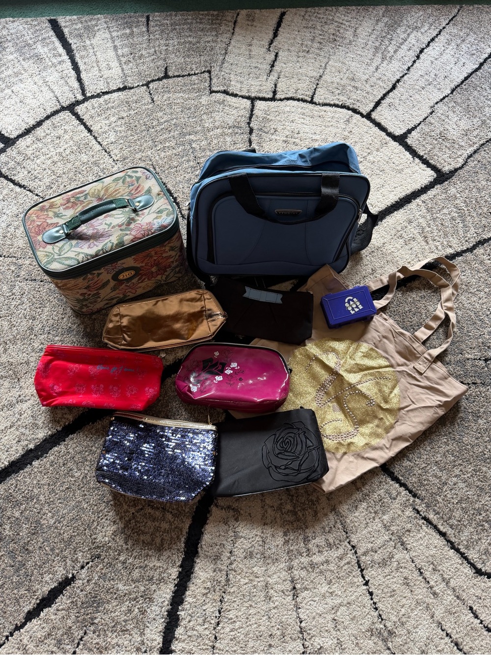 Asst. Lot of Travel, Tote & Make-up Bags for Women. Lancôme, Victoria’s Secret.